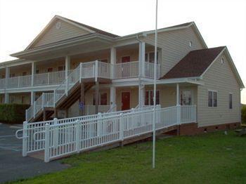 Shore Stay Suites Cape Charles Eksteriør billede