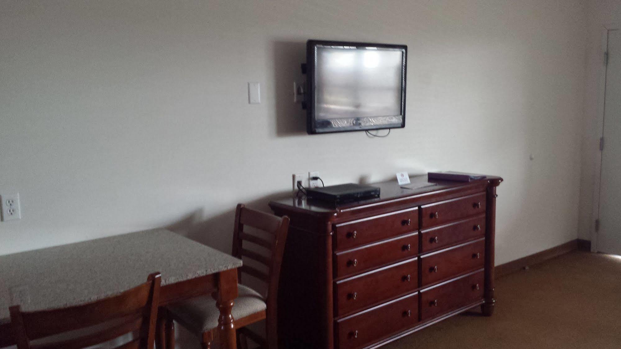 Shore Stay Suites Cape Charles Eksteriør billede